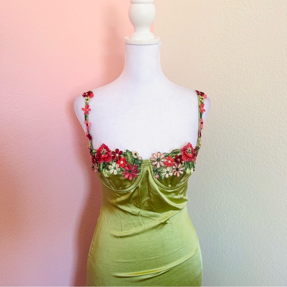 Princess Polly Kenzie Dress - Picture 4 of 6